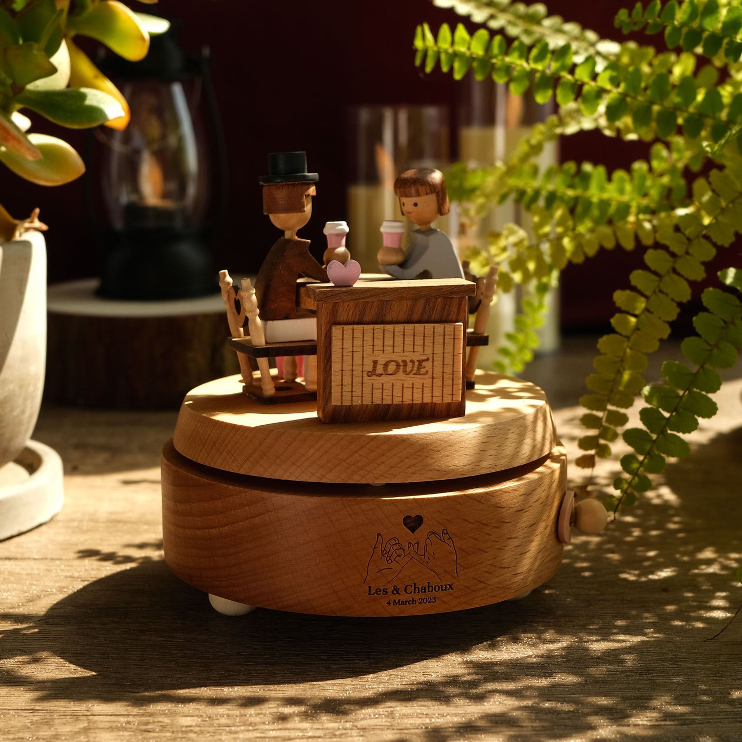 Personalized Wooden Music Box - Romantic Couple